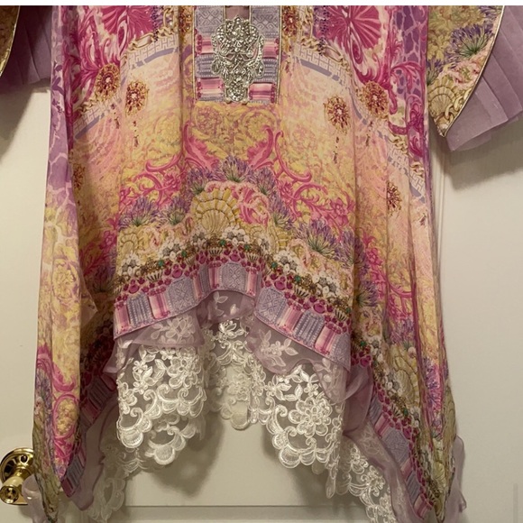 Farah talib Aziz kurta - Picture 4 of 4